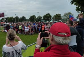 Start line - 100's of runners.